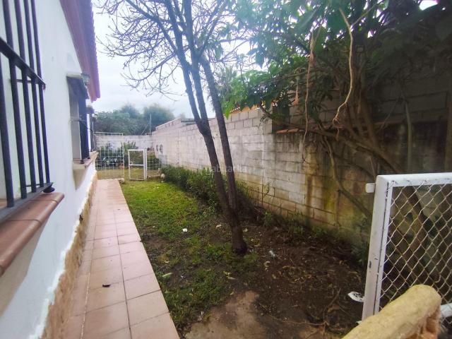 Chalet en venta en Chiclana de la Frontera, Los Franceses La Vega. GRAN OPORTUNIDAD CHALET ZONA PINAR FRANCESES. Chalets Chiclana de la.