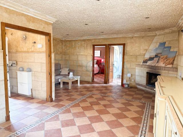 Chalet en venta en Chiclana de la Frontera, Los Franceses La Vega. Se vende parcela con chalet en la Zona de Los Llanos no hipotecable. Chalets Chiclana de la.