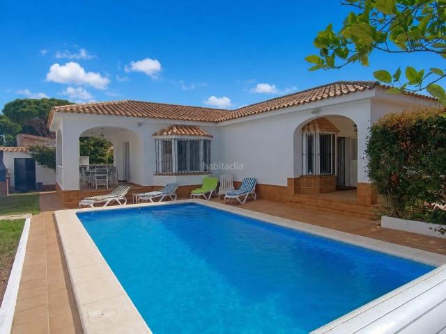 Chalet en venta en Chiclana de la Frontera, Los Gallos. CHALET EN LA ZONA DE CERROMOLINO. Chalets Chiclana de la.