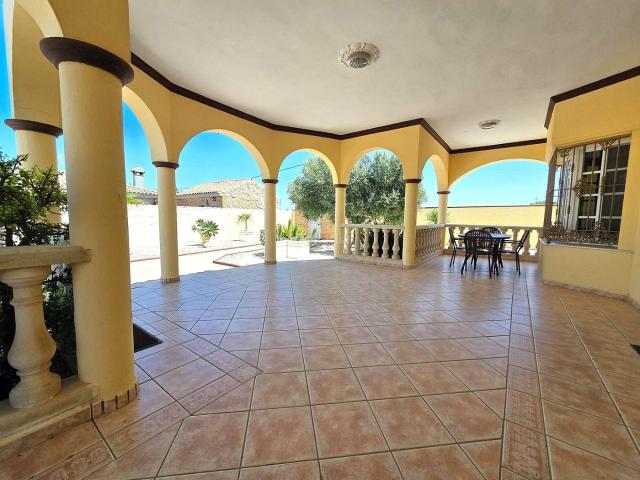 Chalet en venta en Chiclana de la Frontera, La Banda Campo de Fútbol. EXCELENTE CHALET DE LUJO SEGREGADO EN EL MARQUESADO CHICLANA DE LA FRONTERA. Chalets Chiclana de la.