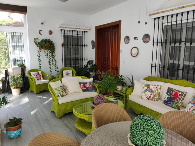 Chalet en venta en Chiclana de la Frontera, La Barrosa. Fantástico chalet en Costa de Sancti Petri, a solo 350 metros del mar. Chalets Chiclana de la.