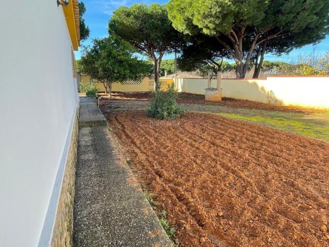 Chalet en venta en Chiclana de la Frontera, Las Lagunas Campano. Chalet de 3 dormitorios y 1.200 m2 de parcela en el Pago Melilla. Chalets Chiclana de la.