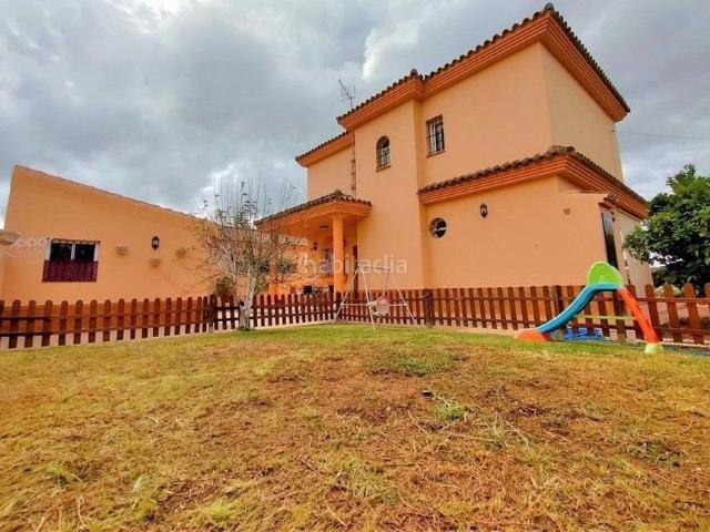 Chalet en venta en Chiclana de la Frontera, Las Lagunas Campano. chalet en carretera de la barrosa. Chalets Chiclana de la.