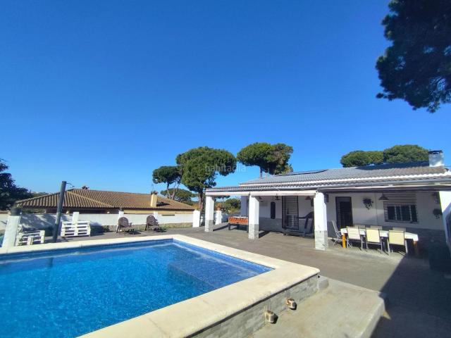 Chalet en venta en Chiclana de la Frontera, Las Lagunas Campano. CHALET EN LA RANA VERDE. Chalets Chiclana de la.