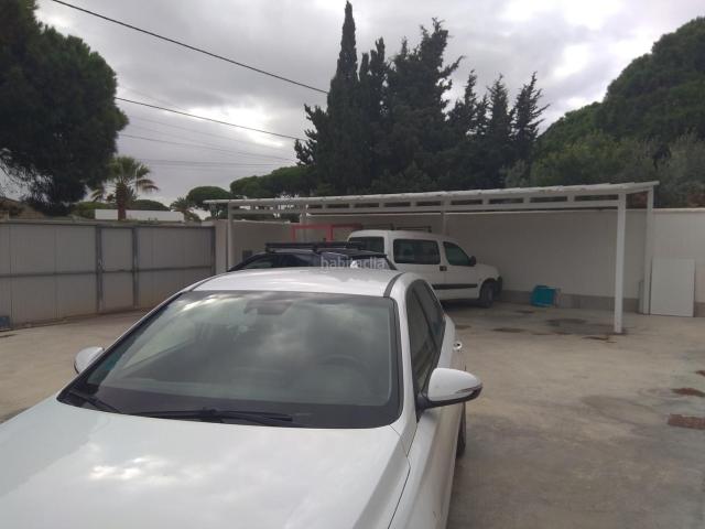 Chalet en venta en Chiclana de la Frontera, Las Lagunas Campano. CHALET EN LA RANA VERDE, PISCINA, APART INDEPENDIENTE, ETC. ETC. Chalets Chiclana de la.