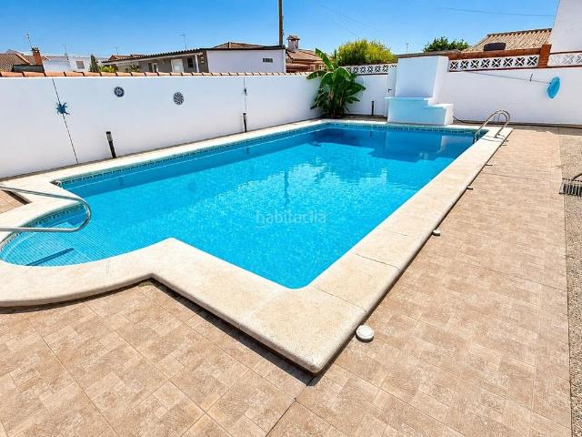 Chalet en venta en Chiclana de la Frontera, Las Lagunas Campano. CHALET SEGREGADO HIPOTECABLE CON PISCINA EN LA RANA VERDE. Chalets Chiclana de la.