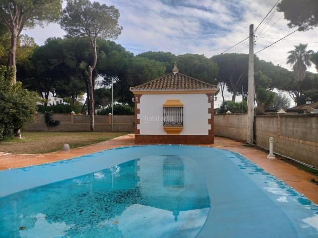 Chalet en venta en Chiclana de la Frontera, Las Lagunas Campano. CHALET SEGREGADO RANA VERDEAMUEBLADO. Chalets Chiclana de la.