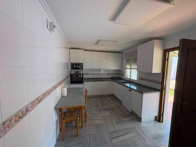 Chalet en venta en Chiclana de la Frontera, Sancti Pietri. Chalet urbano en Sancti Petri a la venta. Chalets Chiclana de la.