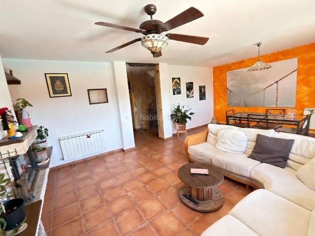 Chalet en venta en Chiloeches. Chalets.