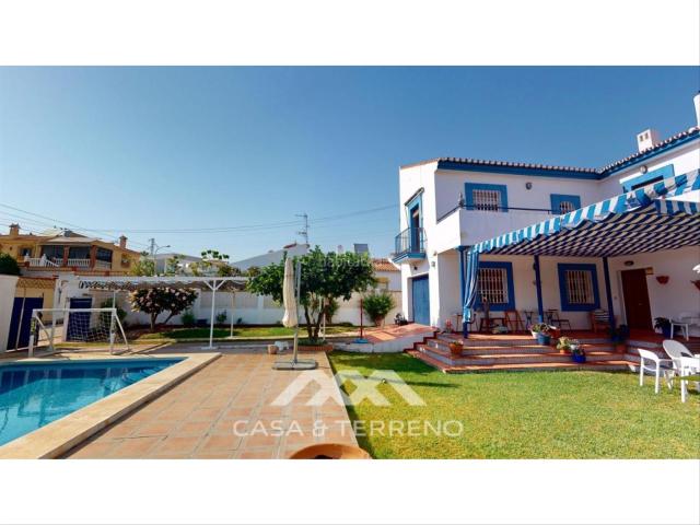 Chalet en venta en Chilches. Se vende Encantadora villa de estilo mediterráneo en Chilches. Chalets.