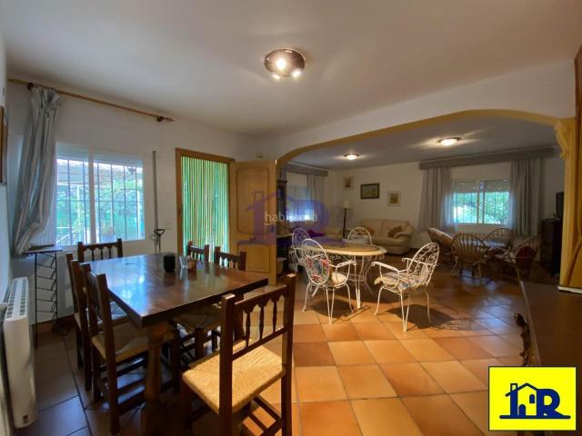 Chalet en venta en Chillarón de Cuenca. Se vende chalet con parcela. chillaron próximo a Cuenca capital. Chalets Chillarón de.