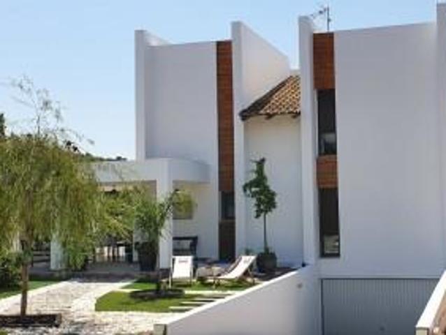 Chalet en venta en Chiva, URB. EL BOSQUE