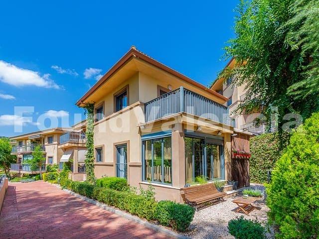 Chalet en venta en Chiva, Valencia