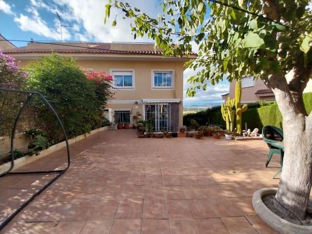 Chalet en venta en Chiva, Valencia