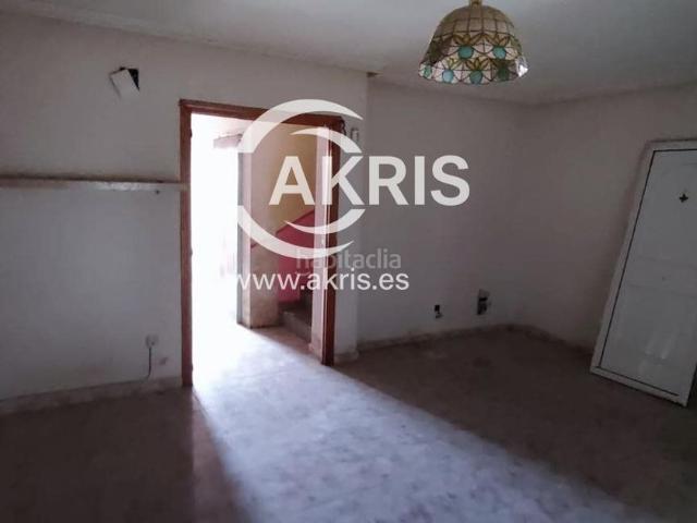Chalet en venta en Chozas de Canales. Chalet adosado en Chozas de Canales. Chalets Chozas de.