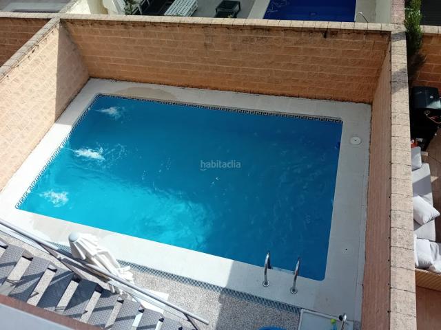 Chalet en venta en Ciudad Real, Larache. Chalet adosado con piscina, en Ciudad Real. Amplio, luminoso y funcional. Chalets Ciudad.