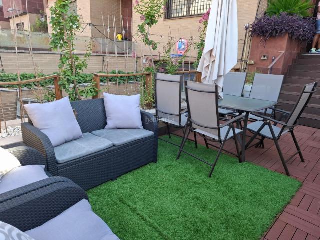 Chalet en venta en Ciudad Real, Larache. Espectacular chalet adosado de 4 dormitorios, garaje para 2 vehículos y piscina en Ciudad Real. Chalets Ciudad.