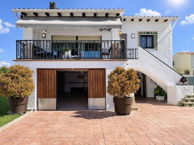 Chalet en venta en Creixell, de 88 m² 4 habitaciones por 465.000