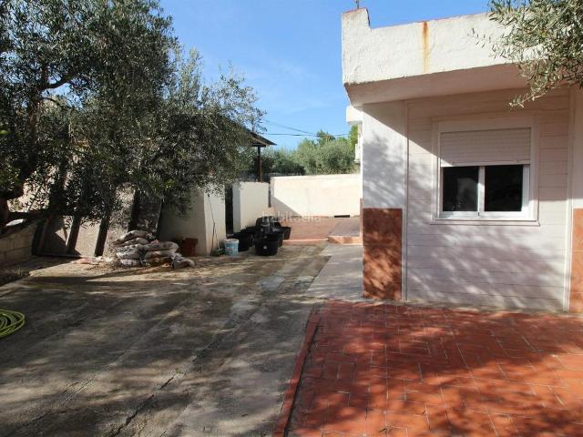 Chalet en venta en Crevillente. CASA DE CAMPO EN CREVILLENTE CON PARCELA DE 4800 M2. Chalets.
