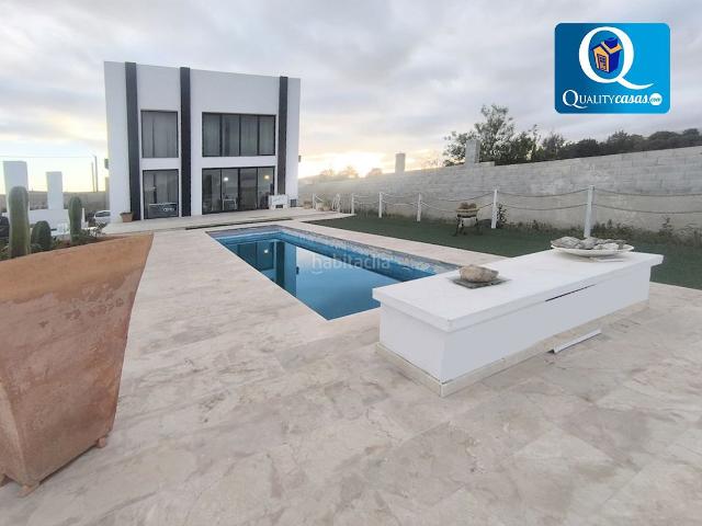 Chalet en venta en Crevillente. Chalet en venta en Crevillent, 4 dormitorios. Chalets.