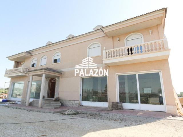 Chalet en venta en Crevillente. Chalet en venta en Crevillente Alicante, cerca de Catral. Chalets.