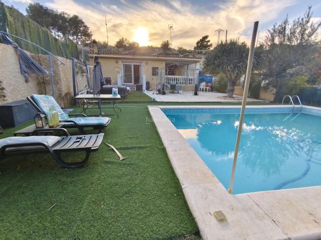 Chalet en venta en Crevillente. CHALET INDEPENDIENTE CON PISCINA. Chalets.