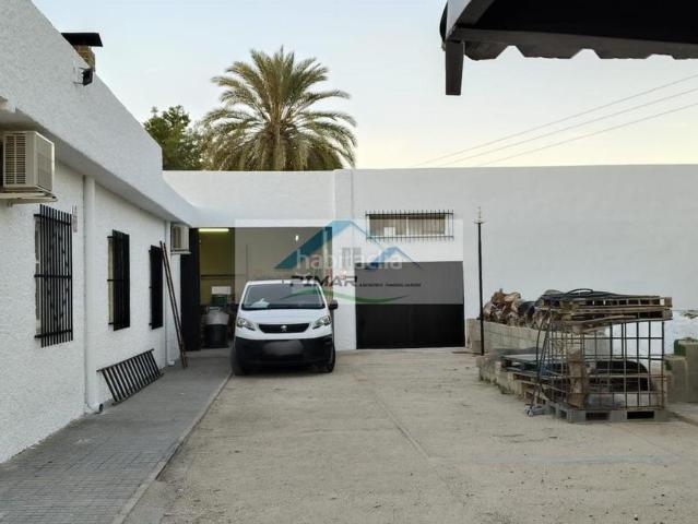 Chalet en venta en Crevillente. CrevillentChalet. Chalets.