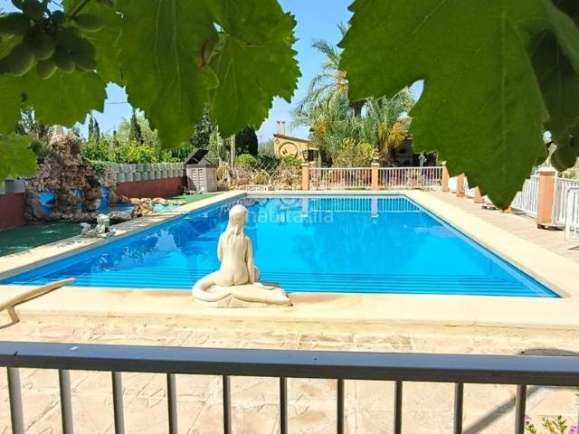 Chalet en venta en Crevillente. FANTASTICO CHALET ENTRE ELCHE Y CREVILLENTE, EN VENTA Y ALQUILER CON OPCION A COMPRA. Chalets.