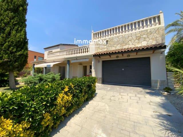 Chalet en venta en Cubelles, Barcelona Costa Garraf