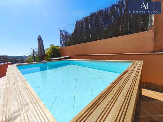 Chalet en venta en Cubelles, Mas Trader Corral d´En Tort Corral d´En Cona. Exclusivo Chalet en Cubelles con Piscina y Amplio Terreno. Chalets.