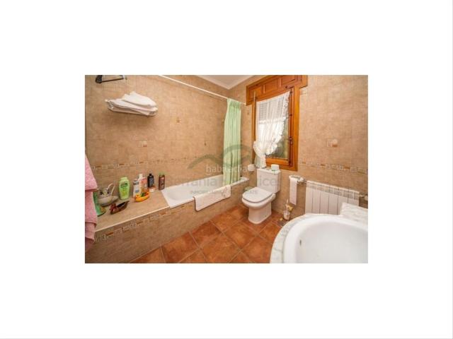 Chalet en venta en Cuevas del Becerro. Villa 318, 40 m2, Jardín, Piscina Cubierta, Garaje. Chalets Cuevas del.