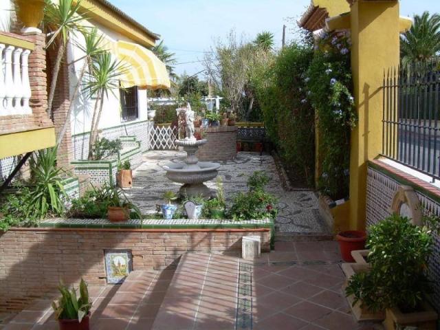 Chalet en venta en Cúllar Vega