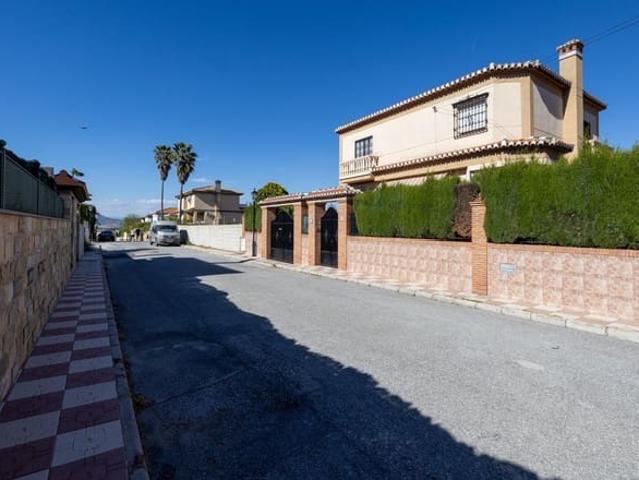 Chalet en venta en Cúllar Vega, Granada