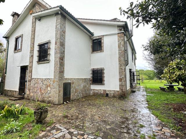 Chalet en venta en Ames, Bertamirans. Chalet independiente en venta en Ortoño Bertamirans. Chalets.