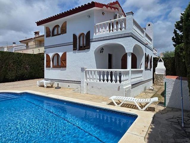 Chalet en venta en Ametlla de Mar, l´, de 94 m² 5 habitaciones por 315.000