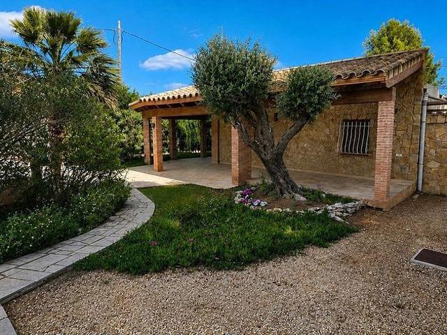 Chalet en venta en Ametlla de Mar, l´, de 130 m² 3 habitaciones por 260.000