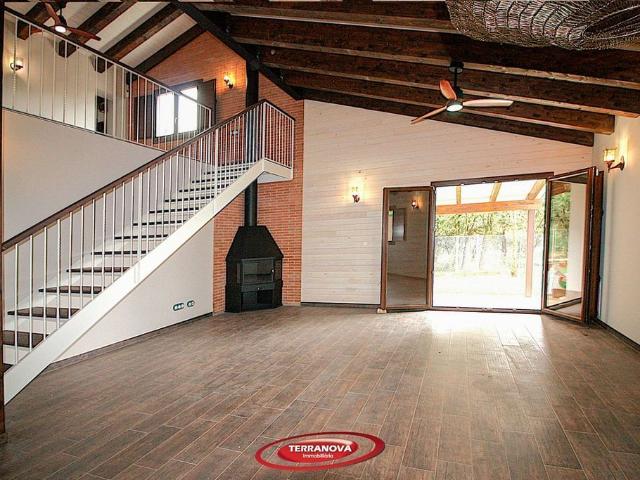 Chalet en venta en Ametlla del Vallès, l´, de 194 m² 3 habitaciones por 713.000