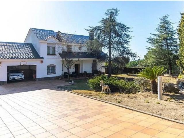 Chalet en venta en Ametlla del Vallès, l´, de 292 m² 6 habitaciones por 740.000