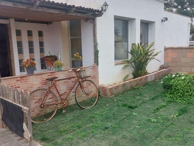 Chalet en venta en Amposta, de 61 m² 4 habitaciones por 299.000