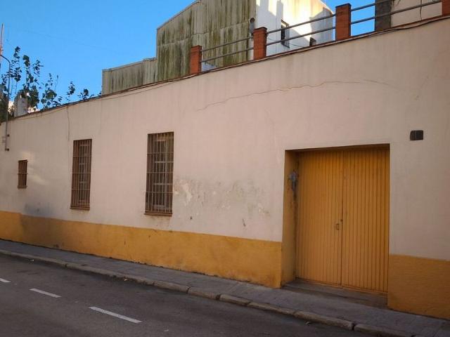 Chalet en venta en Amposta, de 100 m² 3 habitaciones por 55.000