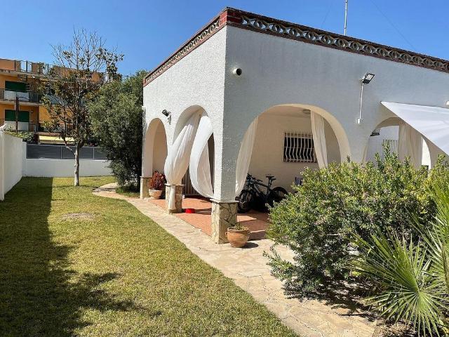 Chalet en venta en Amposta, de 135 m² 3 habitaciones por 350.000