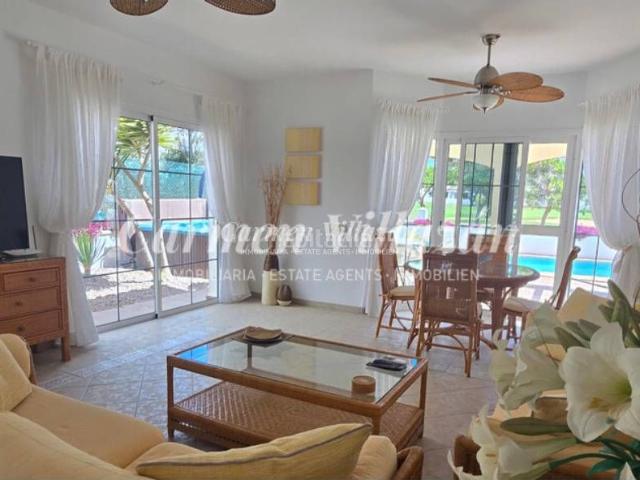 Chalet en venta en Antigua, Caleta de Fuste. Chalet en venta en El Descanso. Chalets.