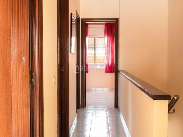 Chalet en venta en Abrera. Chalets.