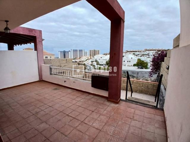 Chalet en venta en Adeje, Callao Salvaje Playa Paraíso. Chalet Adosado en Playa Paraíso Adeje. Este verano empieza en tu propia terraza. Chalets.