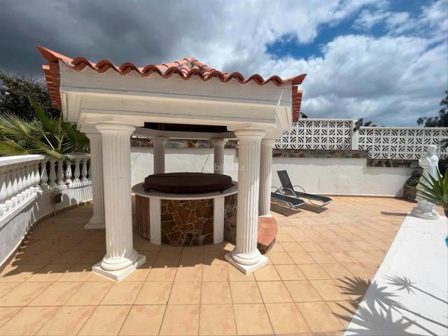 Chalet en venta en Adeje, Callao Salvaje Playa Paraíso. Spacious and fantastic villa for sale in Callao Salvaje, Tenerife South. Chalets.