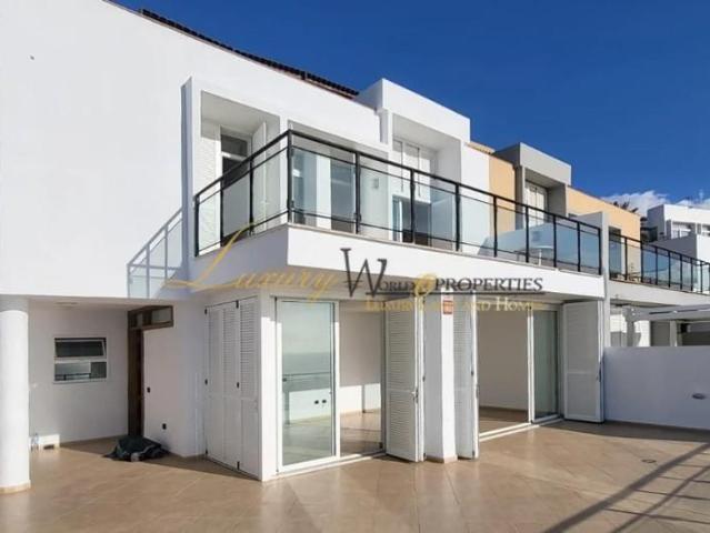 Chalet en venta en Adeje, Avenida Francia, 38660