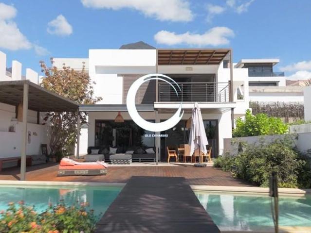 Chalet en venta en Adeje, FAÑABE, ROQUE DEL CONDE