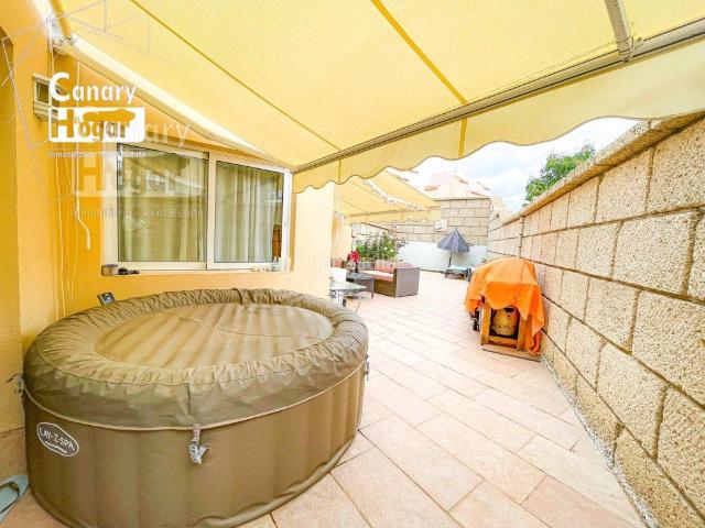 Chalet en venta en Adeje, Playa Fañabé Alto. Chalet adosado en venta en el Madroñal Costa Adeje. Chalets.