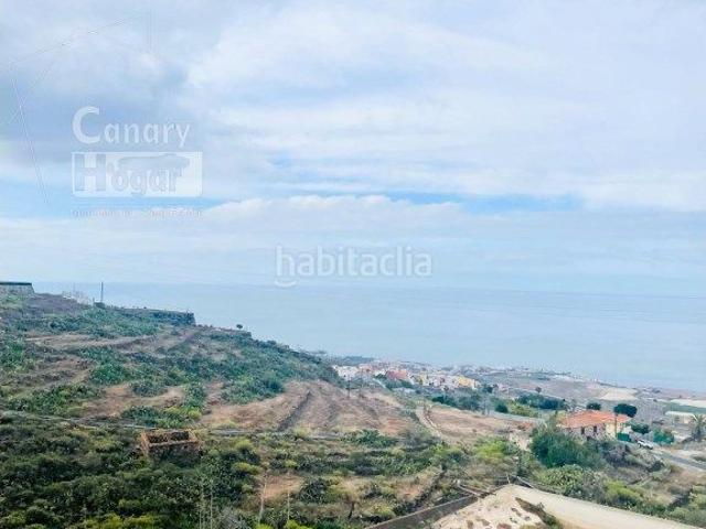 Chalet en venta en Adeje, Tijoco Bajo. 4 adosados de obra nueva ala venta para estrenar. Chalets.