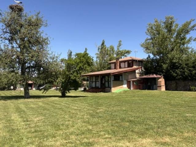 Chalet en venta en Aguilar de Campoo, Palencia